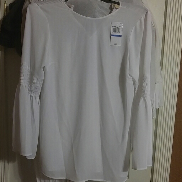 White Blouse - Picture 3 of 3